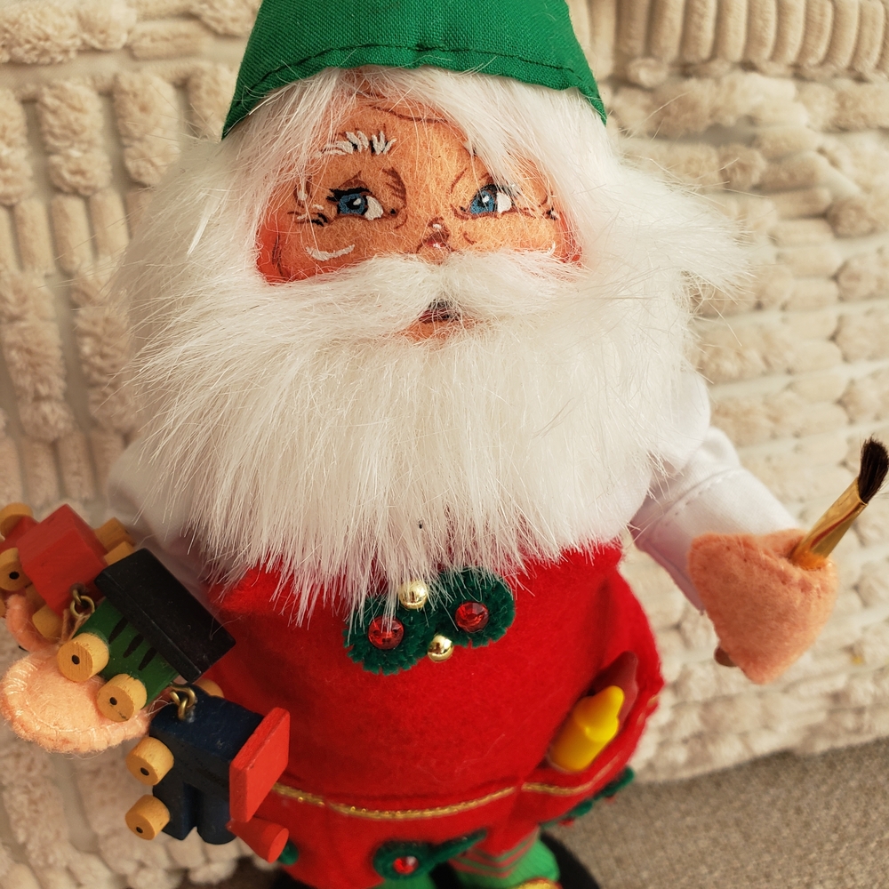 Annalee Christmas Toymaker Doll With Lots Of Toys!